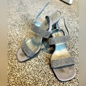 Women’s Silver Vaneli Double Strapped Sandals with Heel and Rhinestones Size 9.5